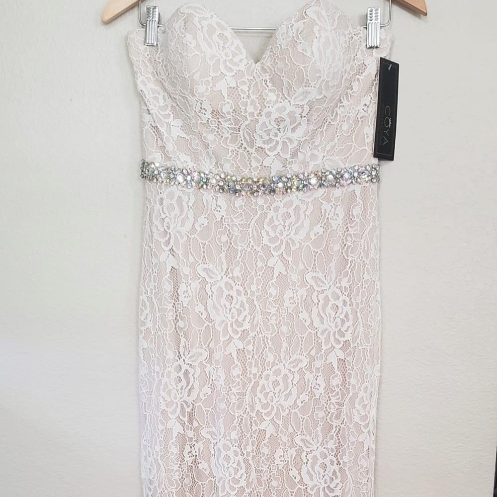 Beautiful Prom / Homecoming / Wedding Dress
